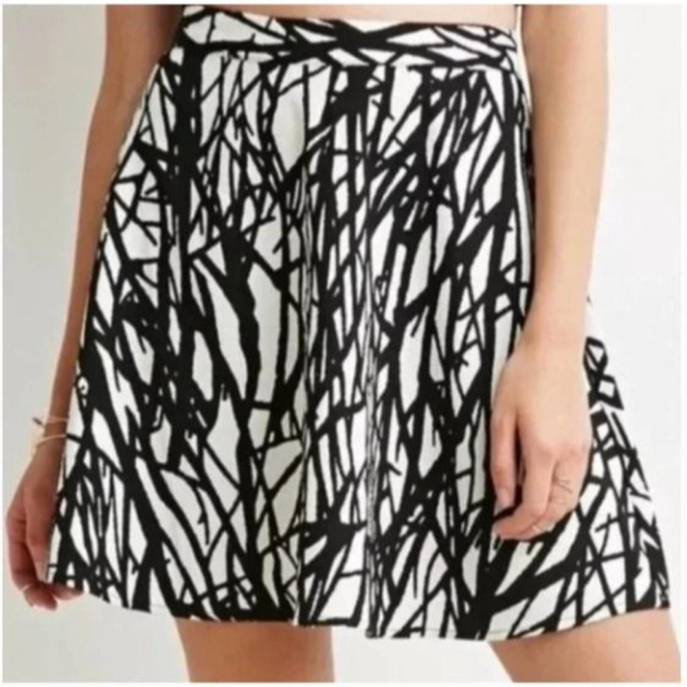 Black and White Abstract Print A-Line Mini Skirt